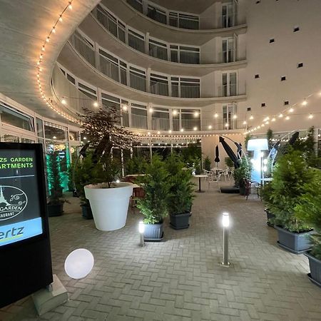 Parizs Garden Apartments Debrecen Bagian luar foto