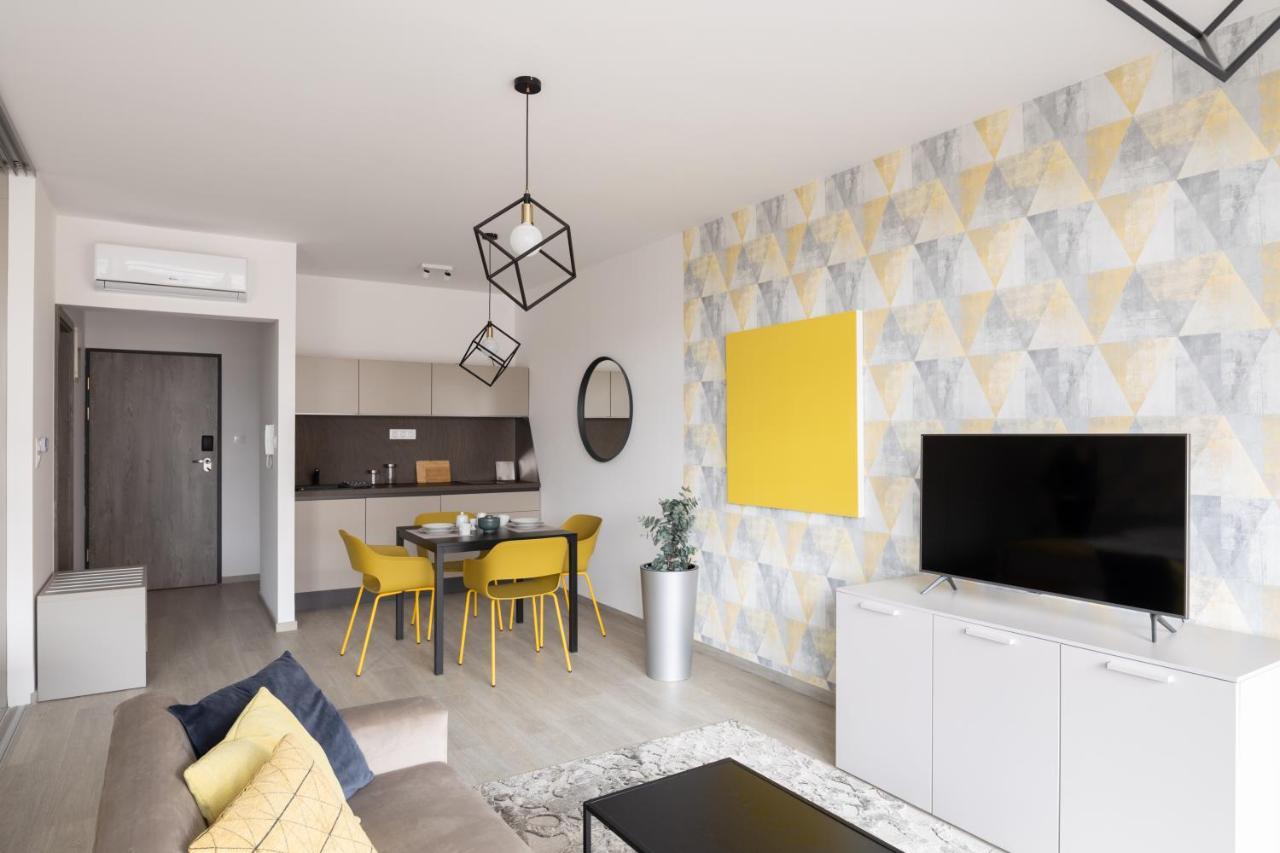 Parizs Garden Apartments Debrecen Bagian luar foto
