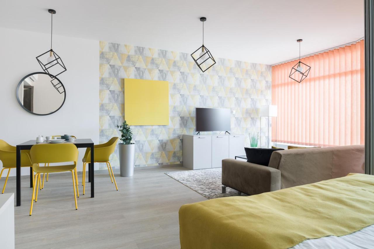 Parizs Garden Apartments Debrecen Bagian luar foto