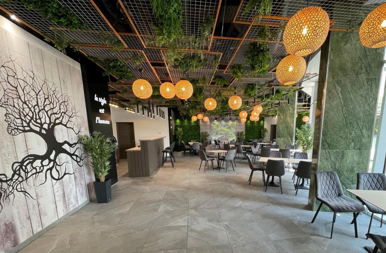 Parizs Garden Apartments Debrecen Bagian luar foto