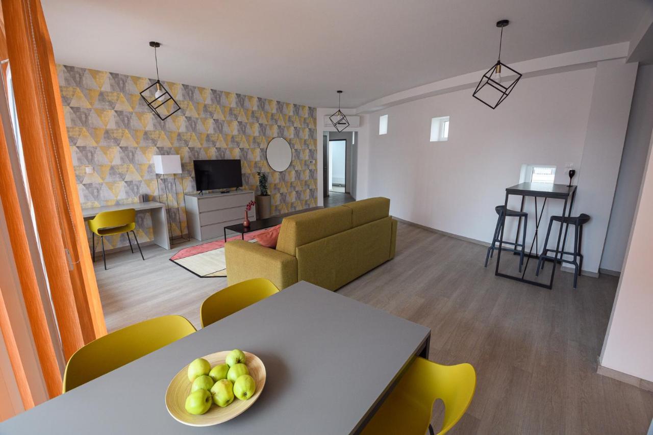 Parizs Garden Apartments Debrecen Bagian luar foto